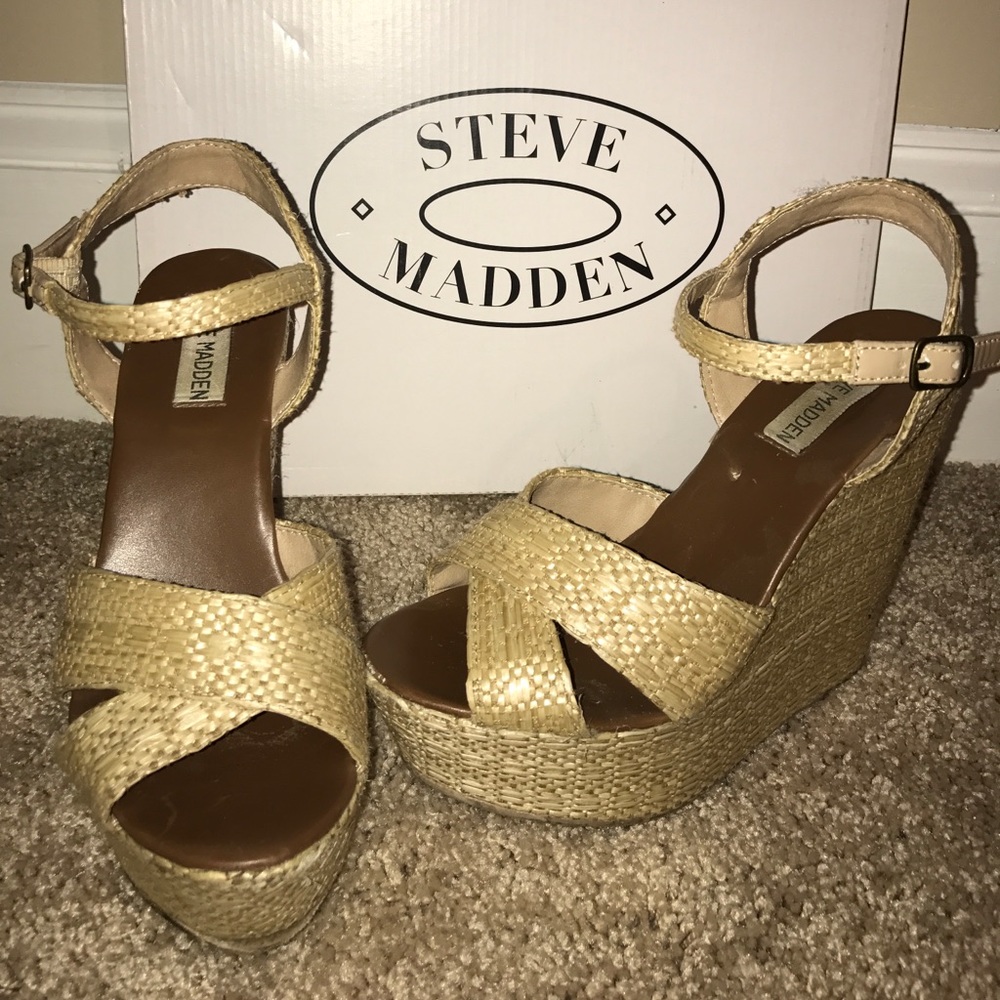 Steve Madden Woven Wedges