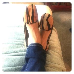 Nine West animal fur flats