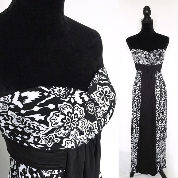 Dresses & Skirts - 🍑SALE Black and White Tube Top Maxi Dress