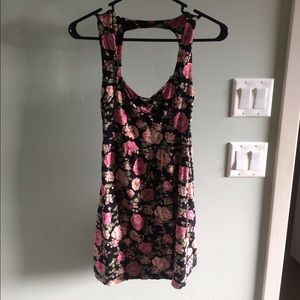 FLORAL DRESS! CUTE FOR BACK TO SCHOOL