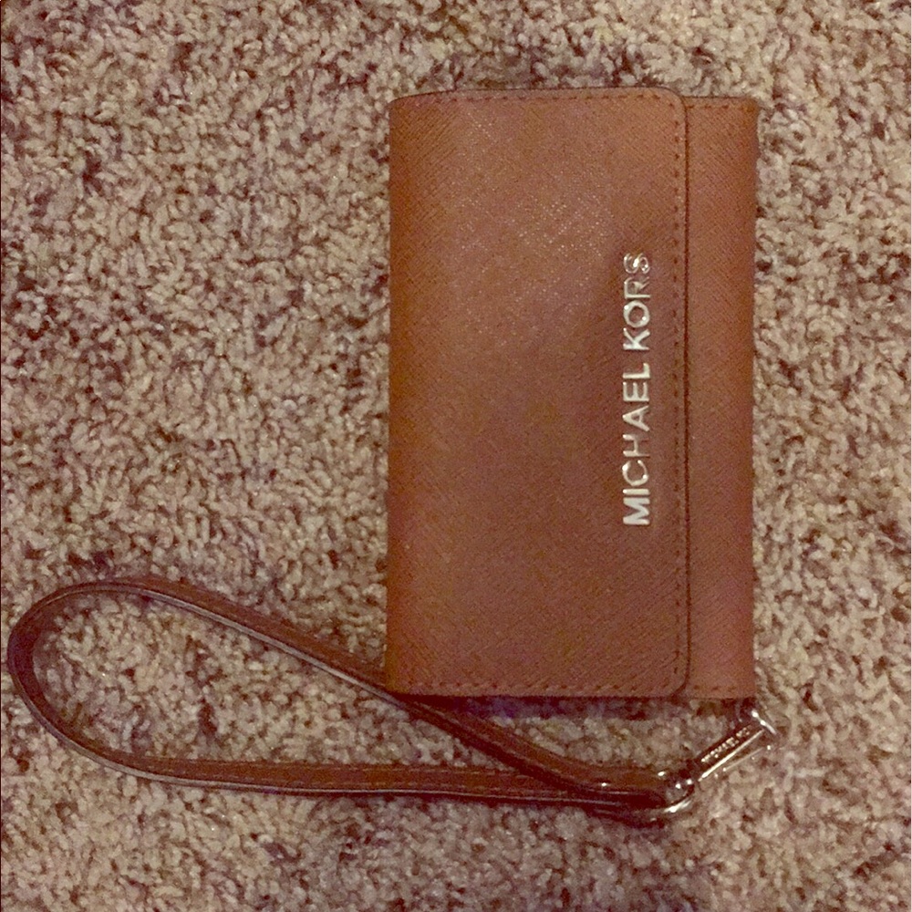 Michael Kors IPhone 6S wristlet