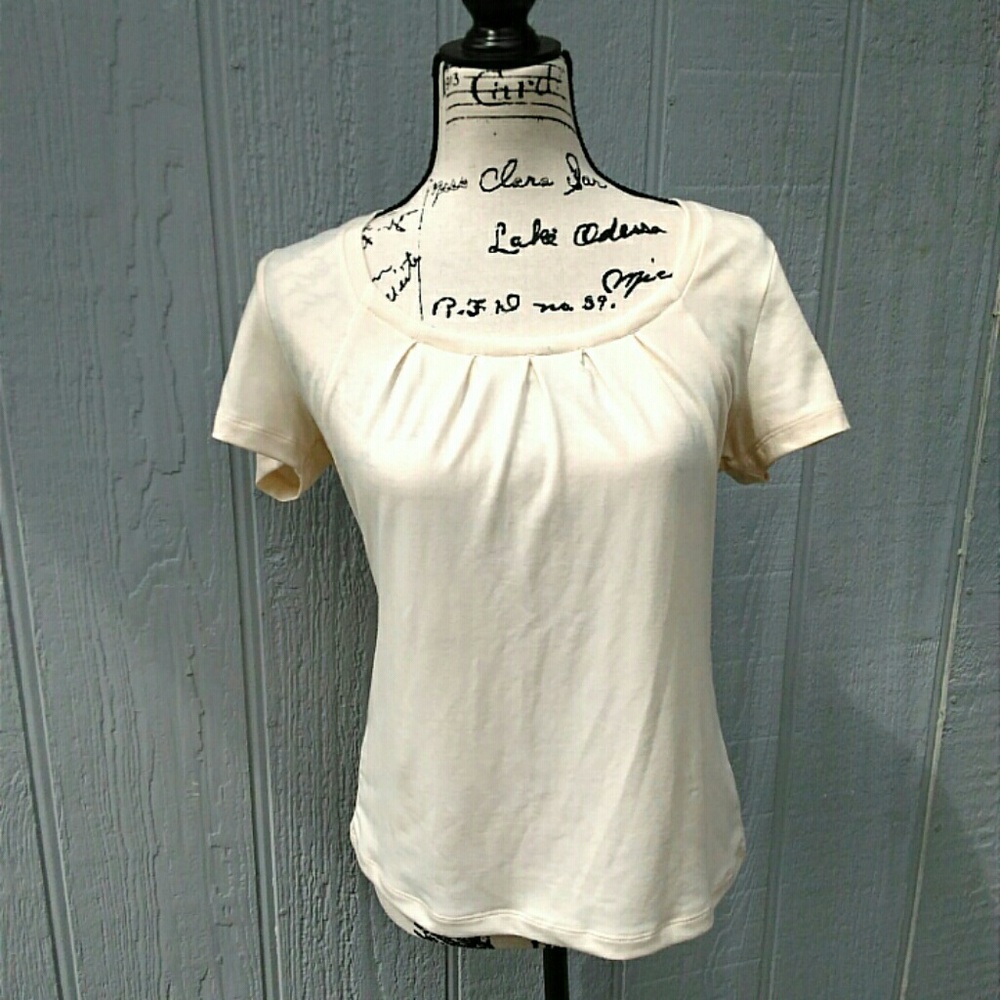 NWT Lucy T-shirt