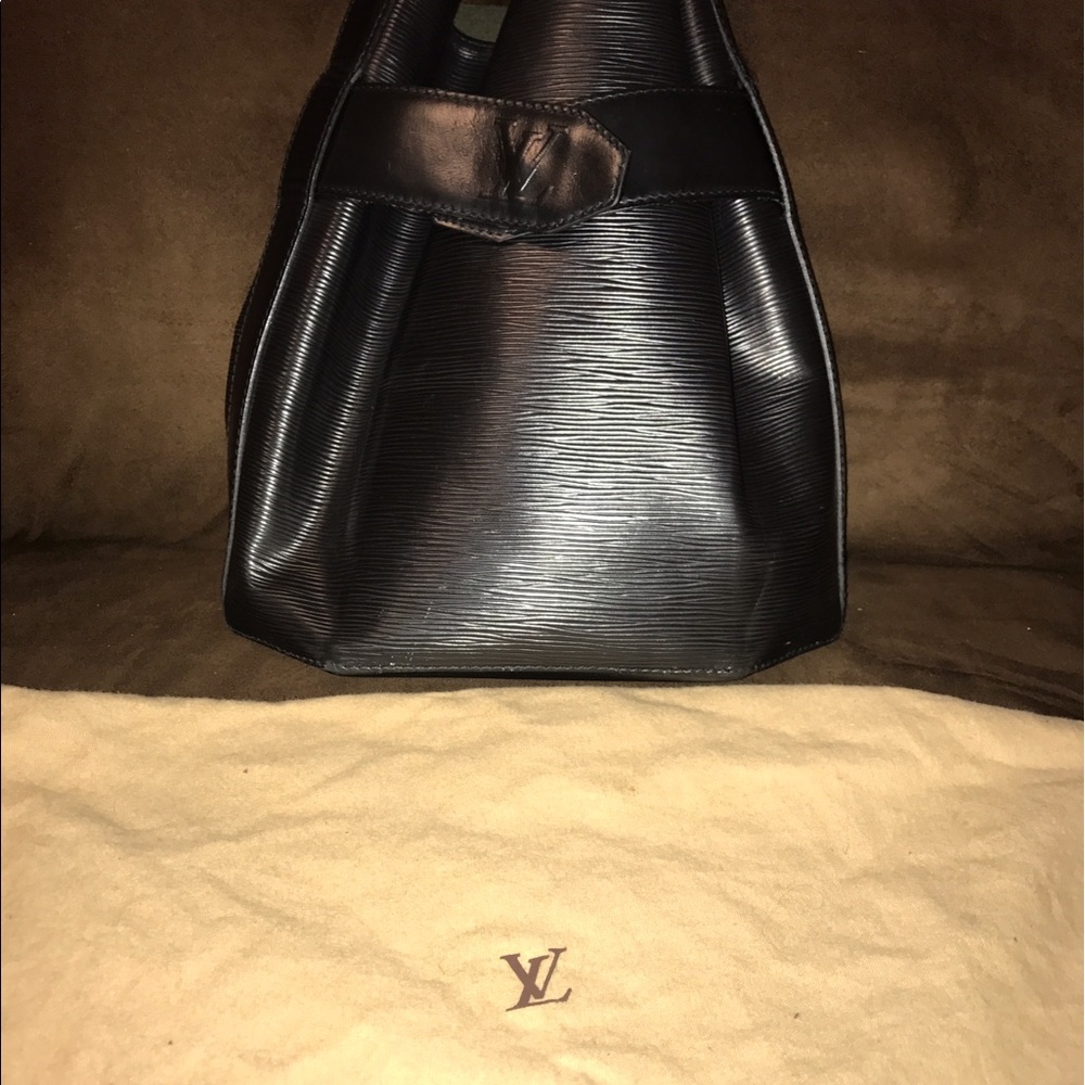 authentic LOUIS VUITTON Vintage Epi Sac