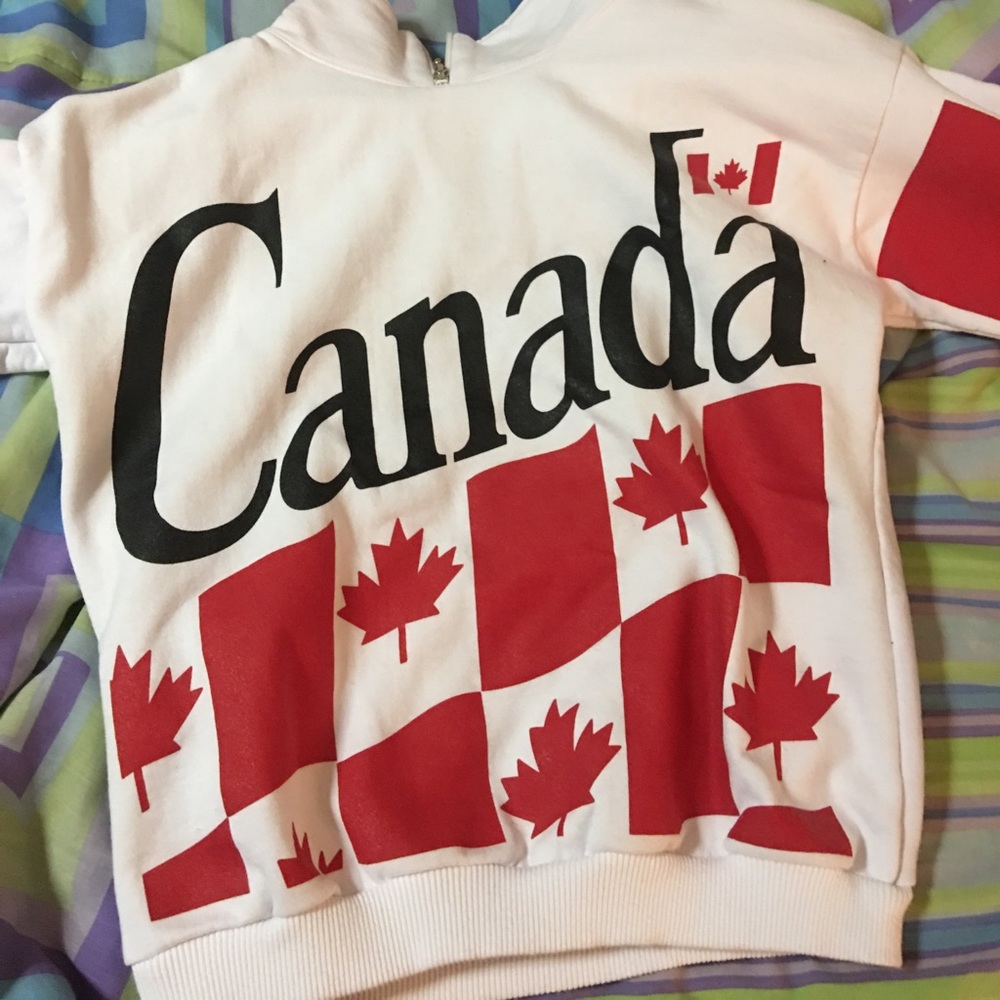 Canada sweatshirt