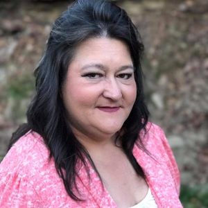 Meet your Posher, Libby