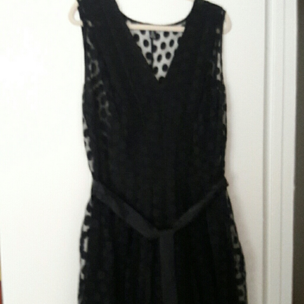 Gorgeous Black V-Neck Dress