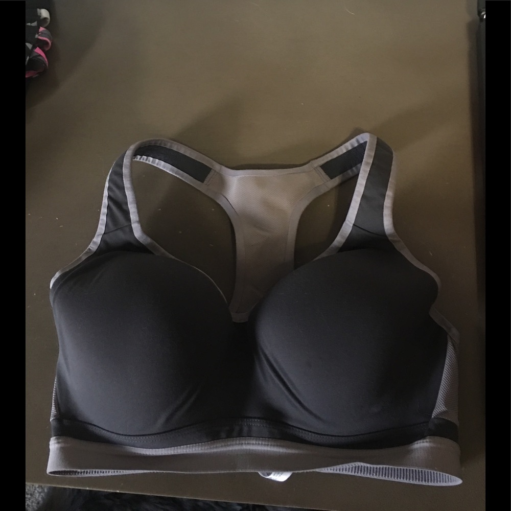VS Incredible Sports Bra