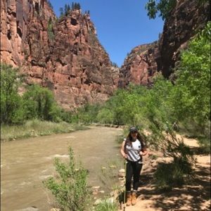 Meet your Posher, Shalom