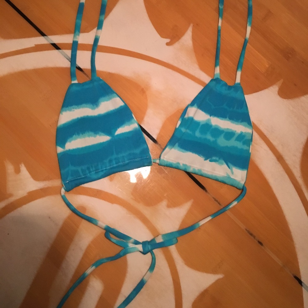 Tie-die Bikini top