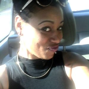 Meet your Posher, Latoya