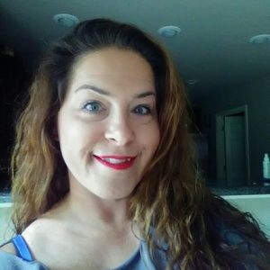 Meet your Posher, Sally