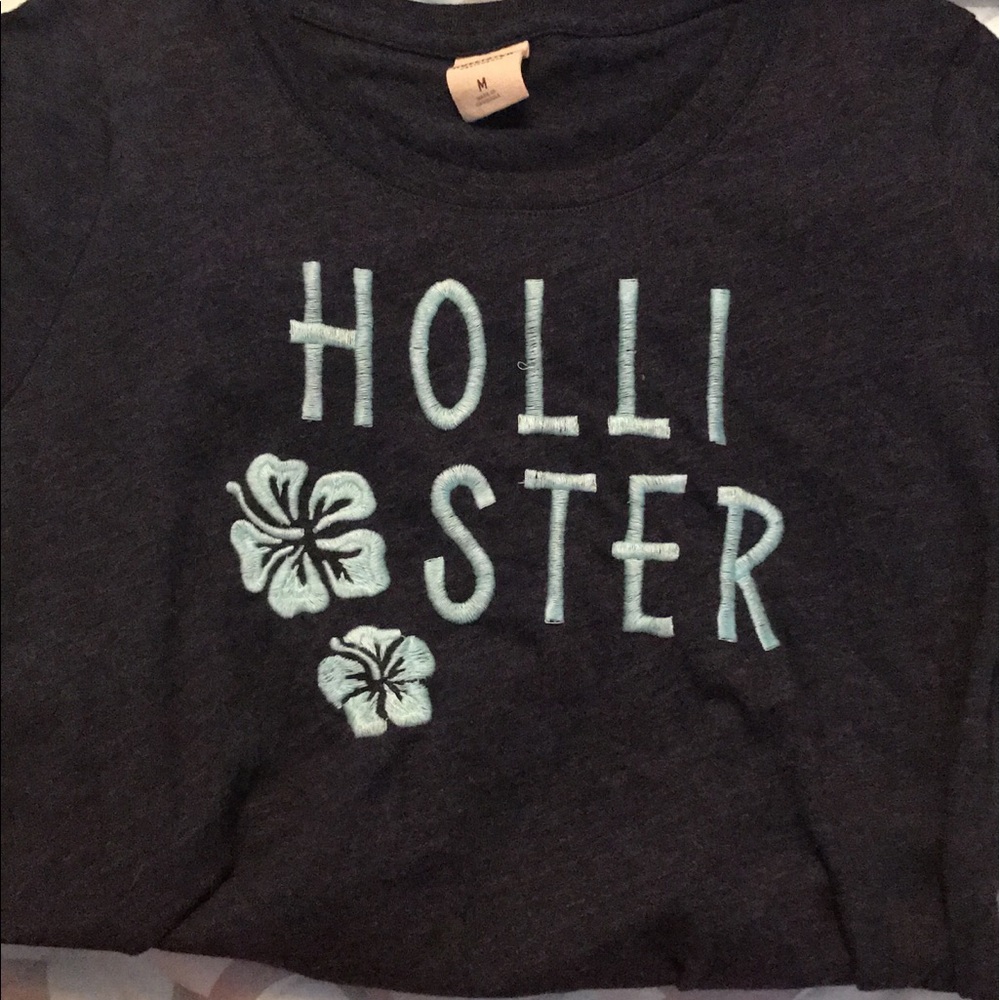 HOLLISTER TSHIRT