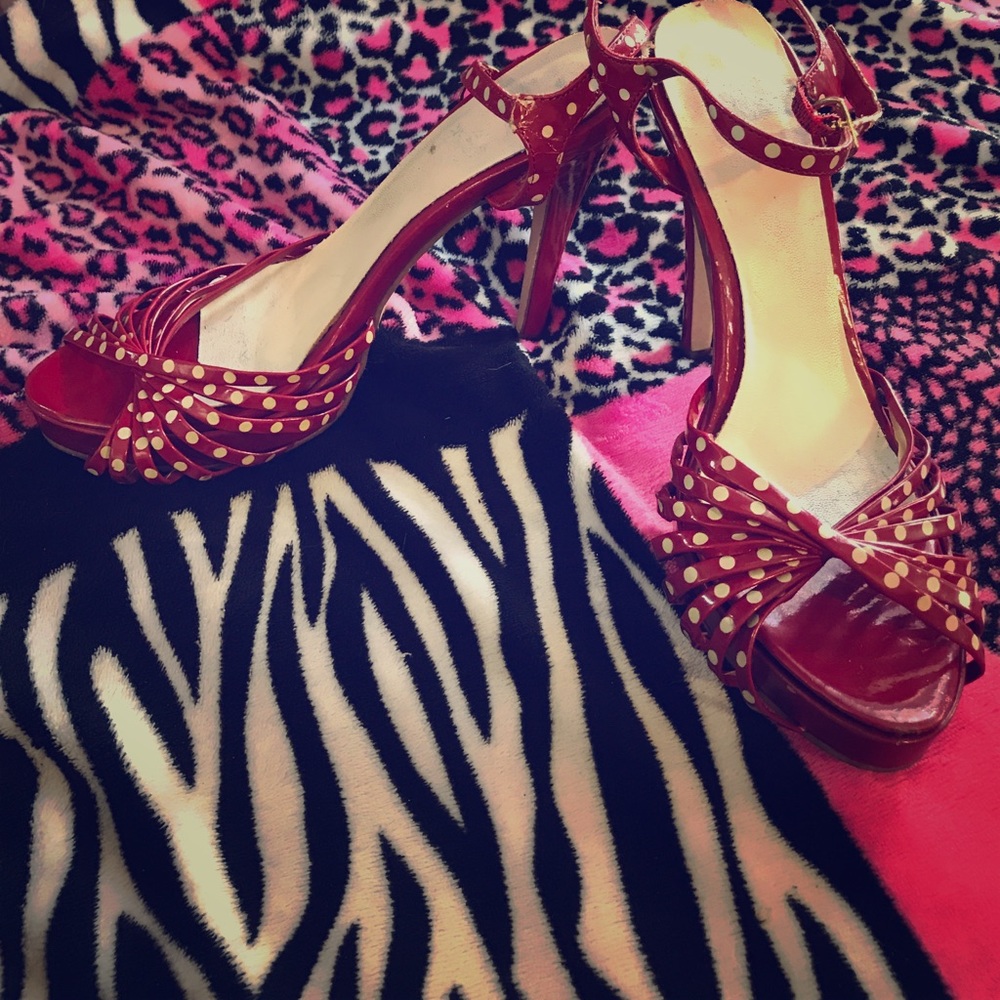 Poka Dot Heels 👠