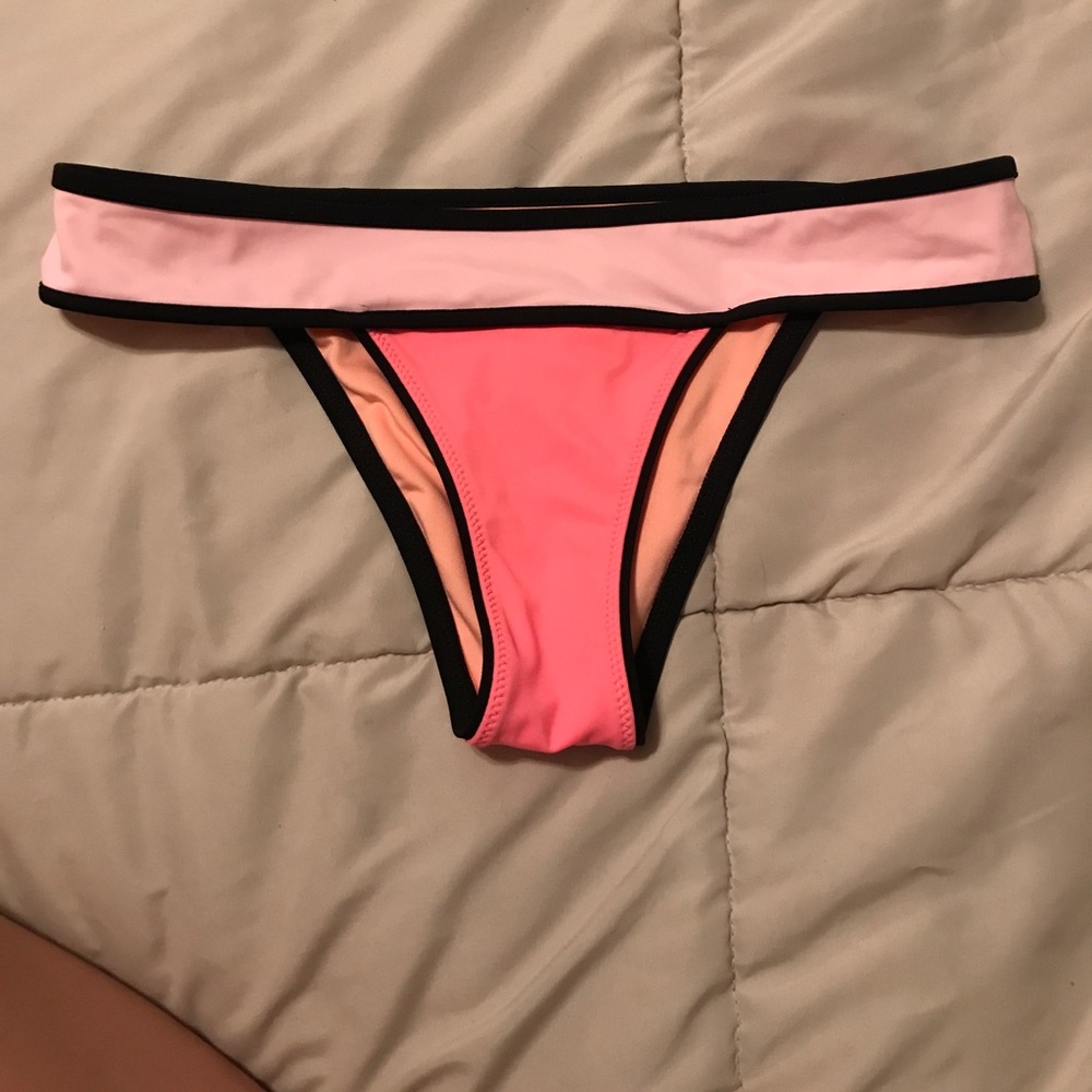 VS bikini bottoms
