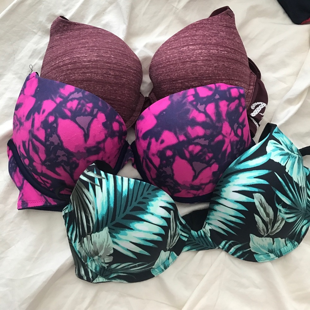 Victoria Secret Bra's