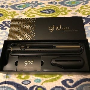 GHD Gold Professional 1 inch styler flat iron
