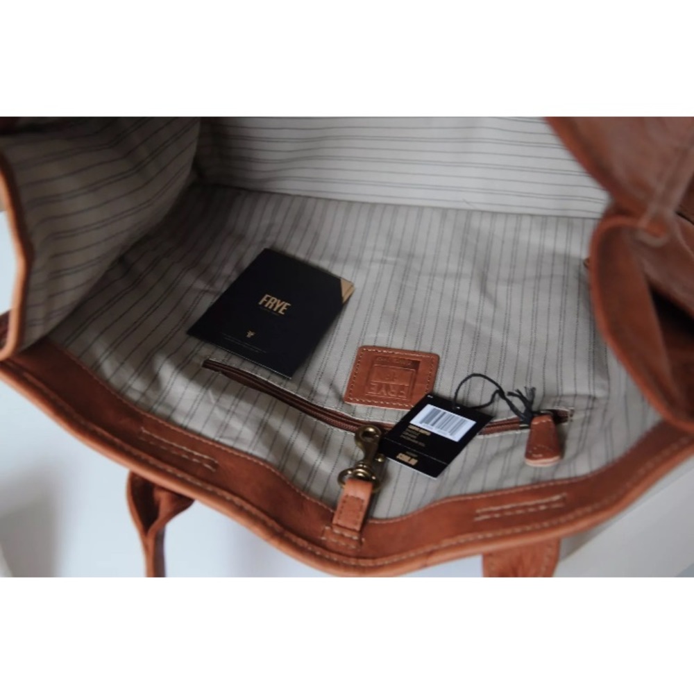 NWT Frye Campus Shopper in Saddle - Picture 8 of 8