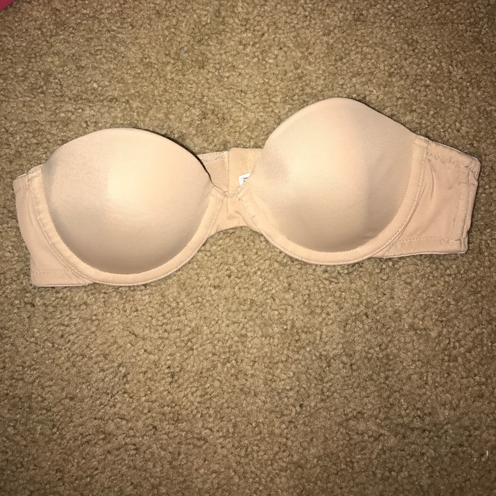 Maidenform strapless nude bra. 34A