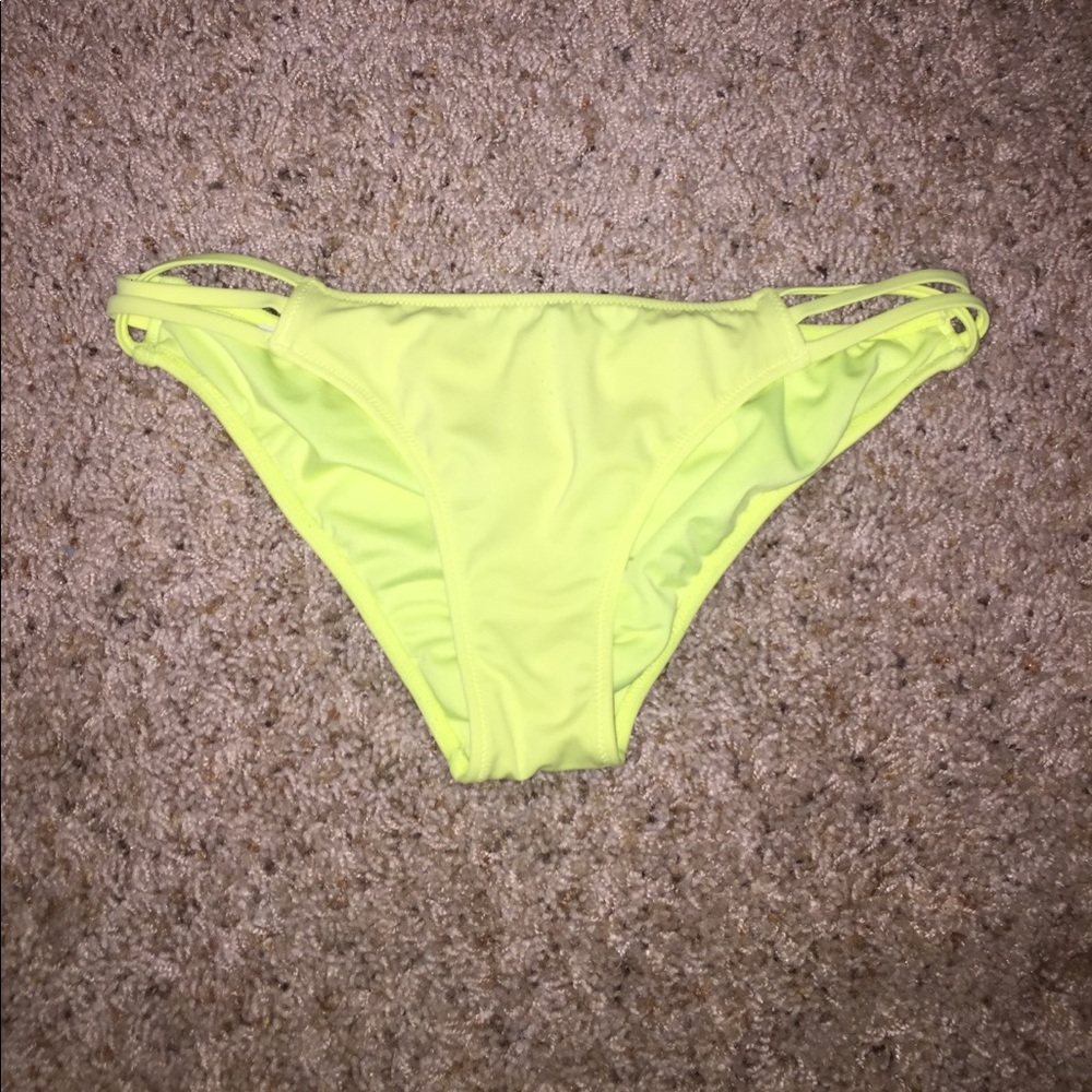 Bathing suit bottoms