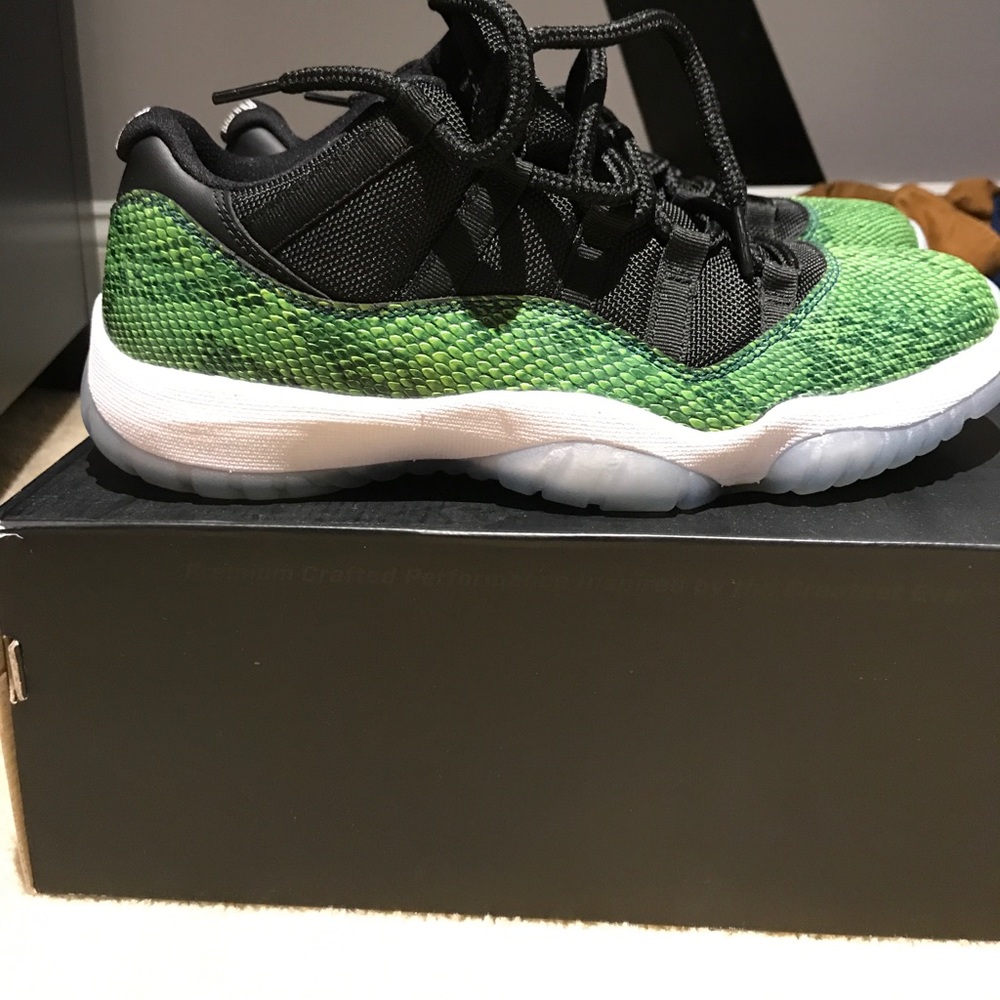 Jordan 11 Lows Snakeskin