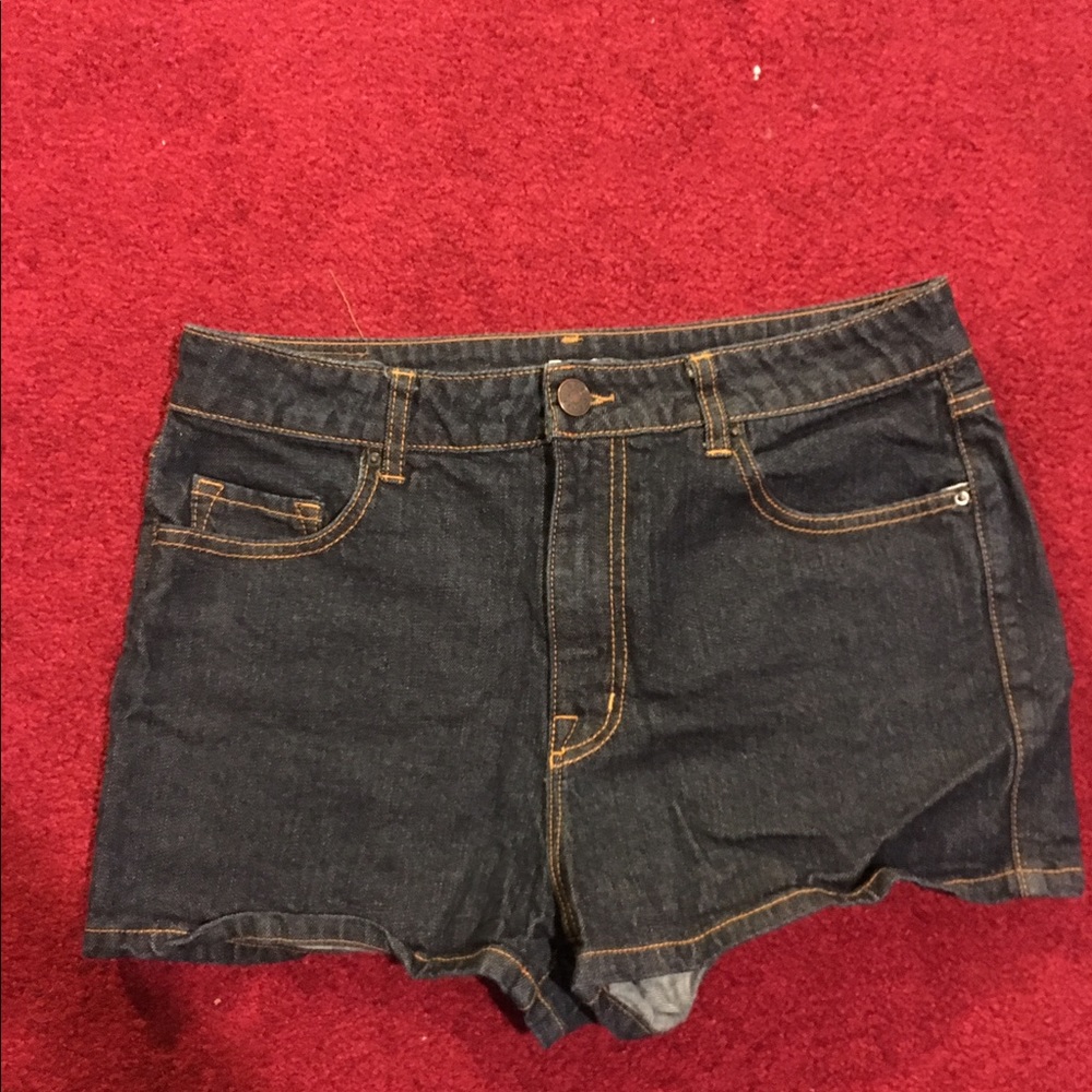BDG High Rise Erin Shorts