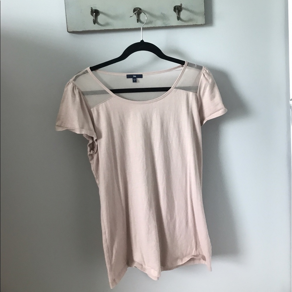 Gap baby pink tee