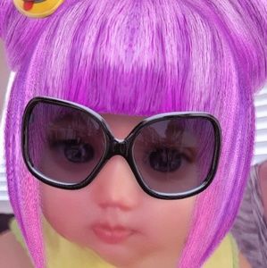 Meet your Posher, Layna