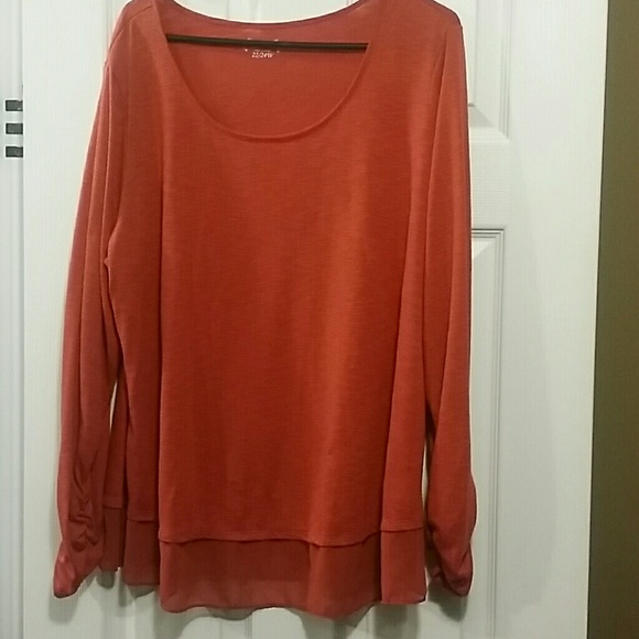 Long sleeve t shirt - rust colored