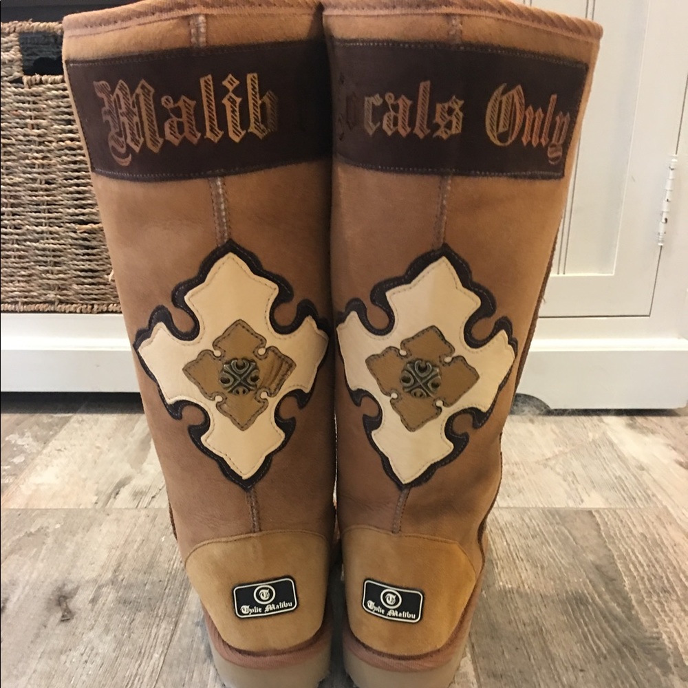 Tylie Malibu Boots (Ugg Like)