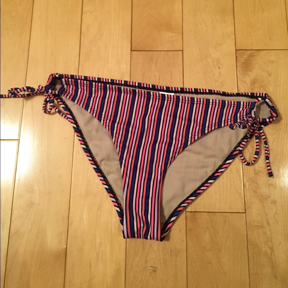 Bikini bottoms