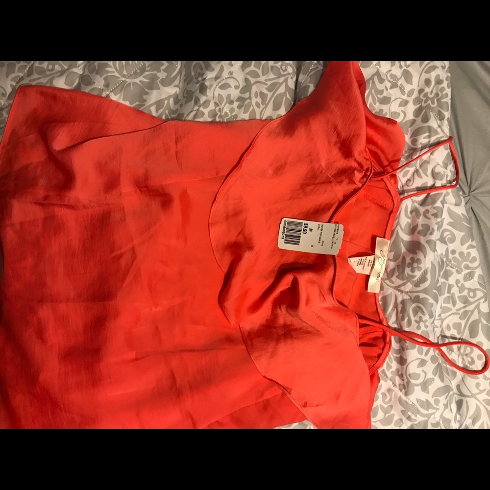 Pretty orange top