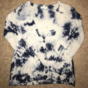 $3.99 SHIPPING Urban Outfitters Cardigan