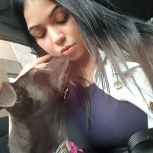 Meet your Posher, Sheena lee