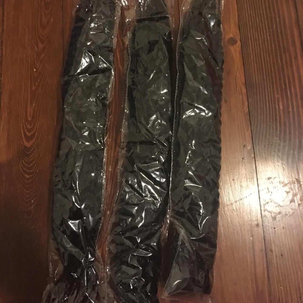 3pks of crochet braid hair ( Single braids)