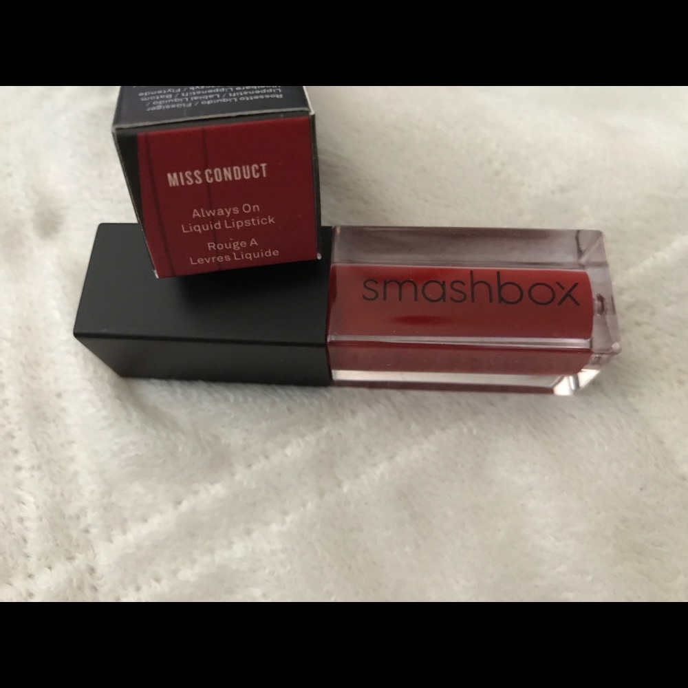 Smachbox lipsticks