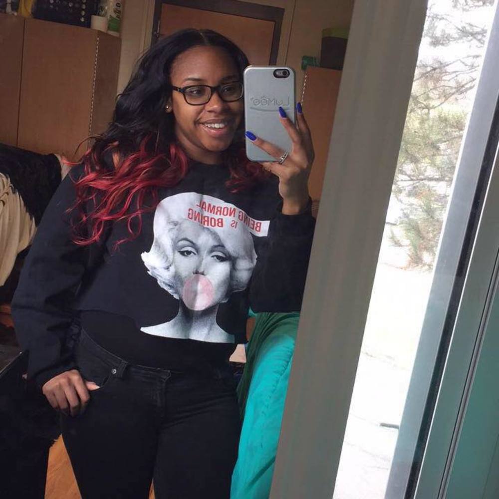 Meet your Posher, Amira