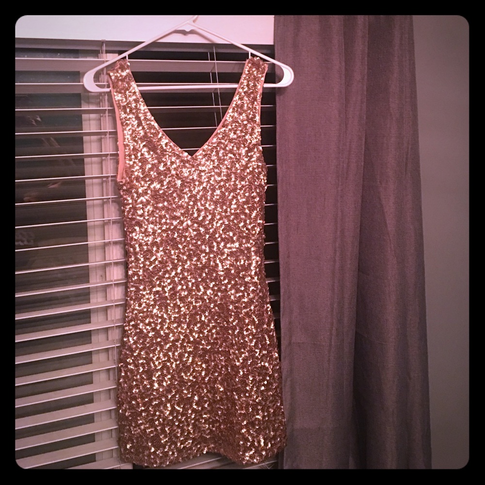 Sparkly glittery mini cocktail dress. Short.
