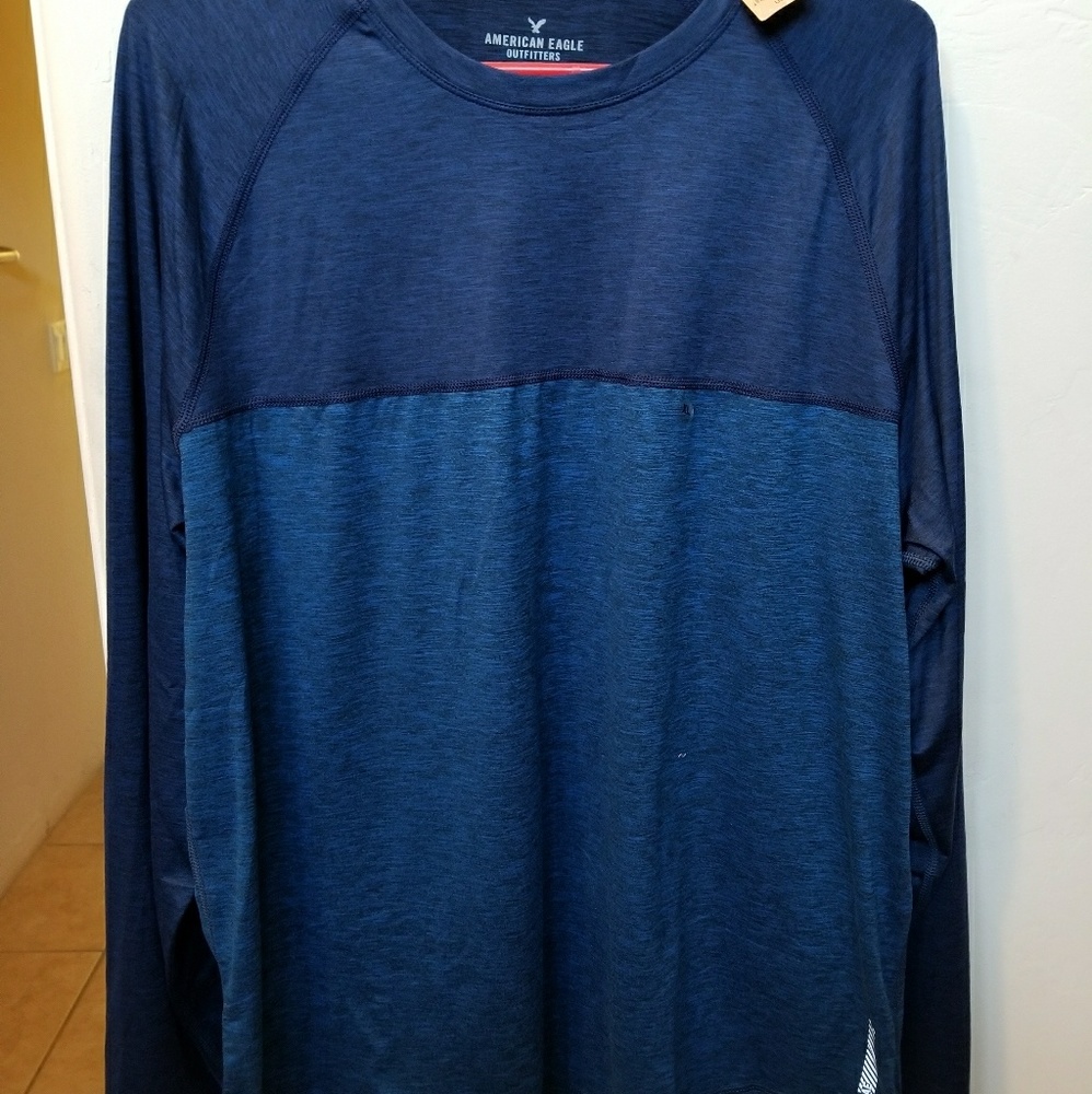 XL LS NWT American Eagle Tee. 360 Extreme Flex.
