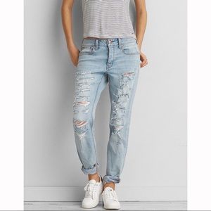 AE Tomgirl Jeans