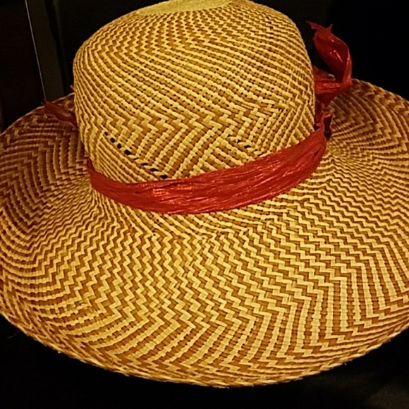 Straw hat - Picture 2 of 4