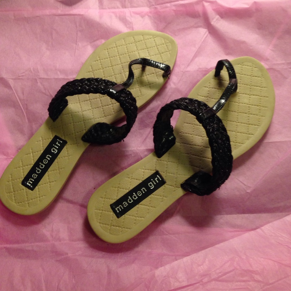 Madden girl sandals