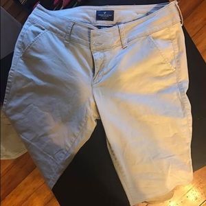Skinny khaki pants