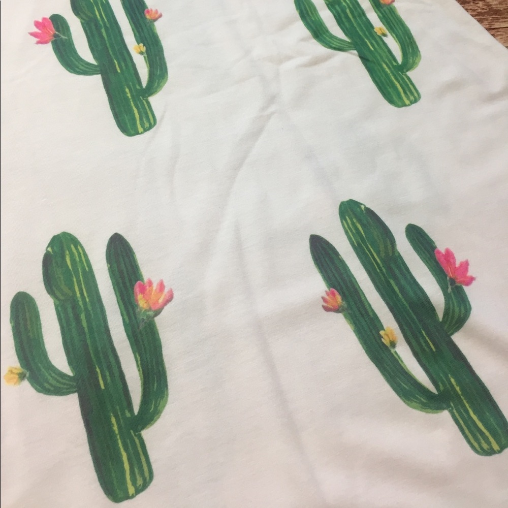 🙌SALE🙌 Last one!!! Small Cactus dress - Picture 4 of 5