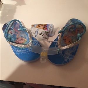 Girls frozen flip flops