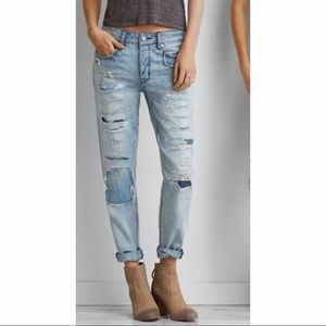 AE Tomgirl Jeans