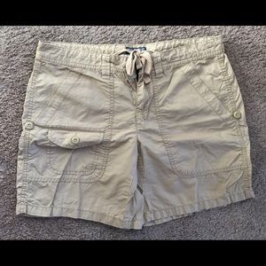 Cargo shorts! 🐘🦏