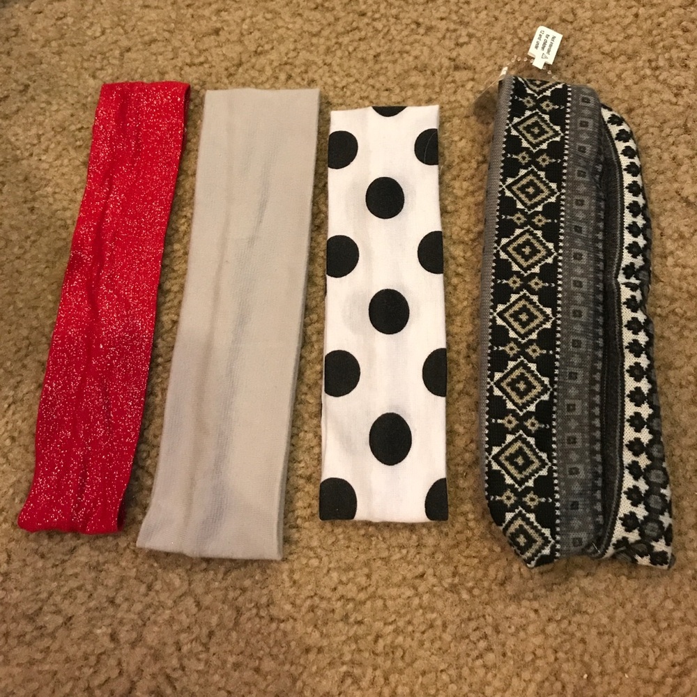 4 cotton stretch headbands. Polka dots and glitter
