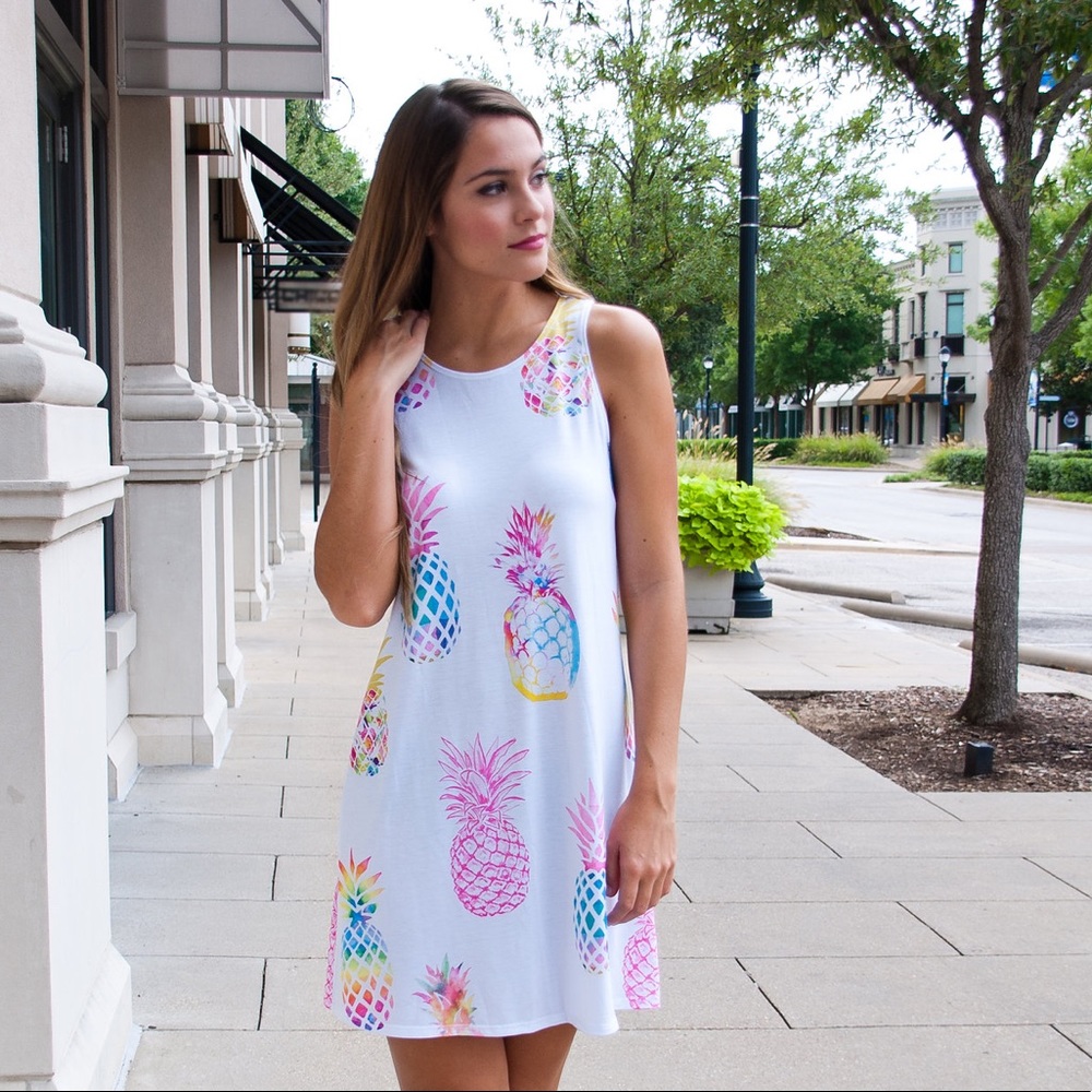 🙌SALE🙌 Last 1! Small & Medium Pineapple dress - Picture 2 of 8