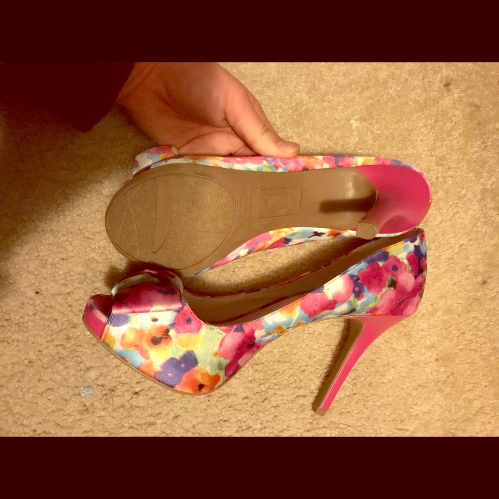 Adorable floral heels