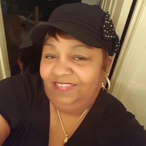 Meet your Posher, Toni